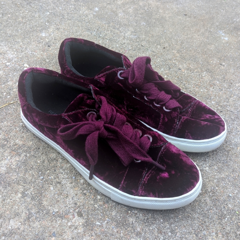 Rebecca Minkoff Velvet Sneakers Size 6